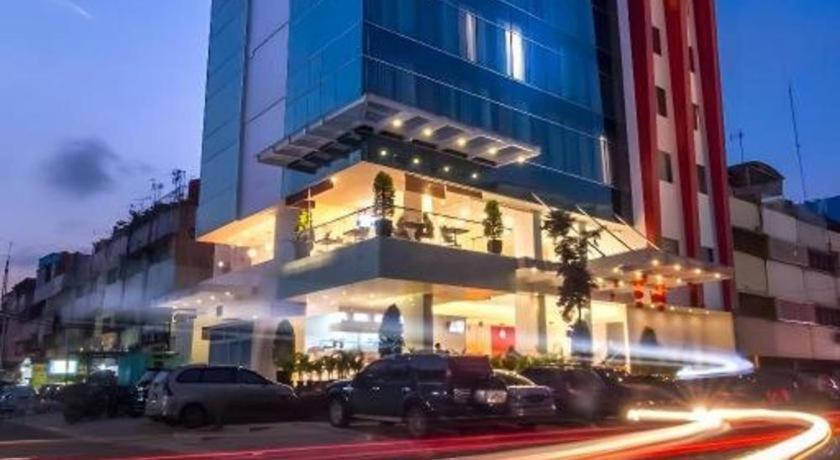 Redstar Hotel Jakarta Extérieur photo