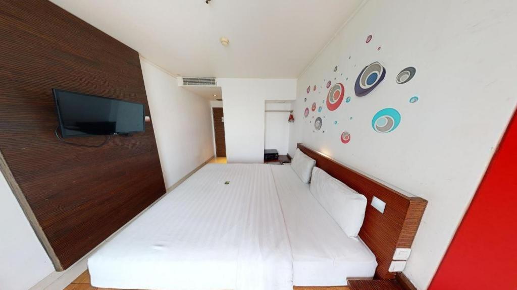 Redstar Hotel Jakarta Extérieur photo