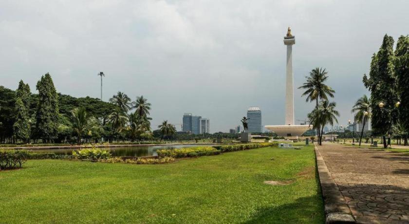Redstar Hotel Jakarta Extérieur photo