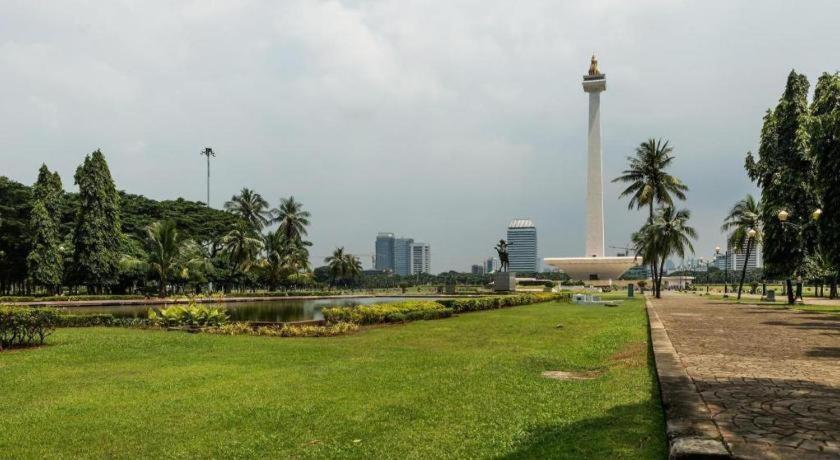 Redstar Hotel Jakarta Extérieur photo